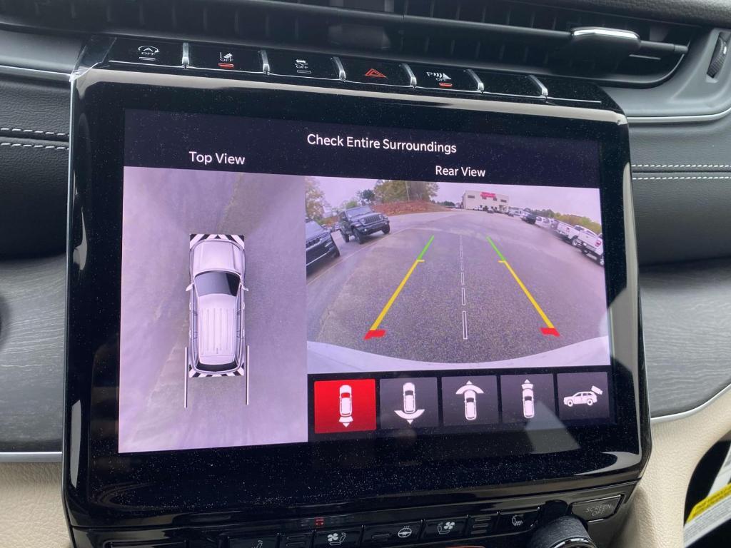 new 2025 Jeep Grand Cherokee car, priced at $47,392