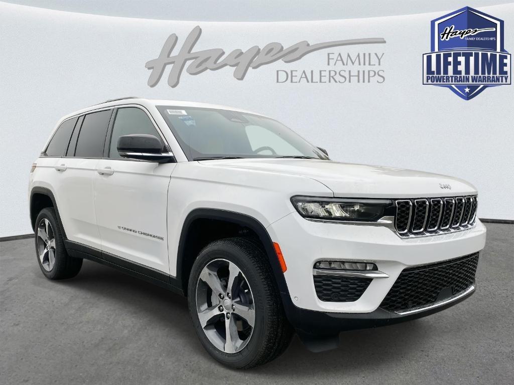 new 2025 Jeep Grand Cherokee car, priced at $47,392