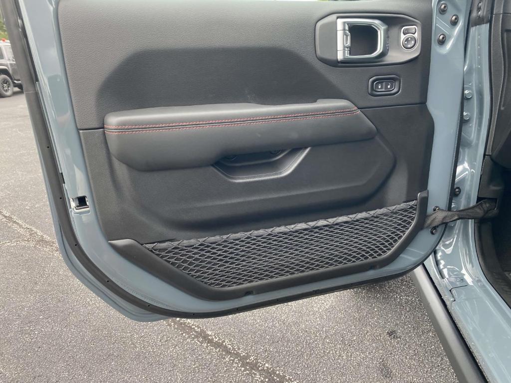 new 2025 Jeep Gladiator car, priced at $54,763