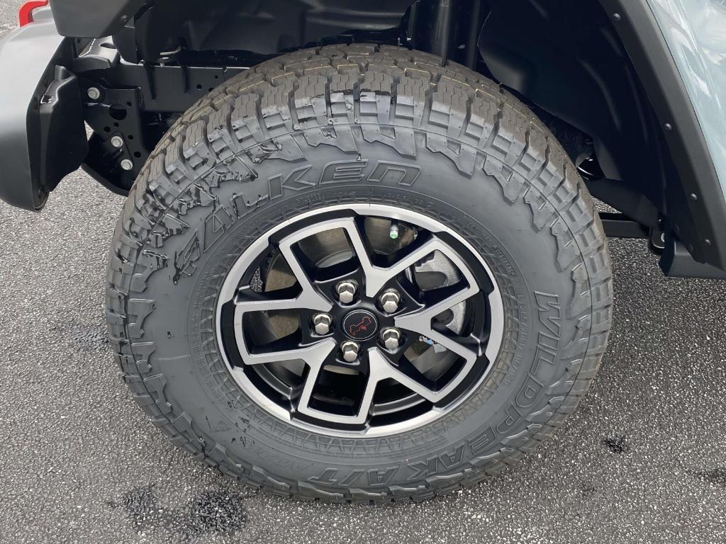 new 2025 Jeep Gladiator car, priced at $54,763