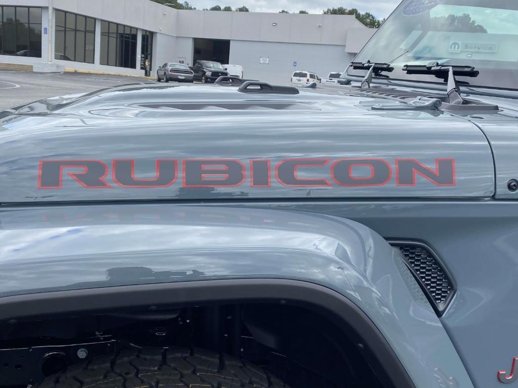 new 2025 Jeep Gladiator car, priced at $54,763