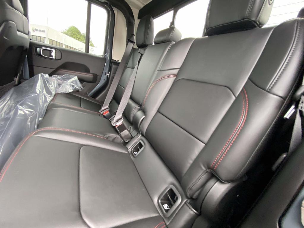 new 2025 Jeep Gladiator car, priced at $54,763