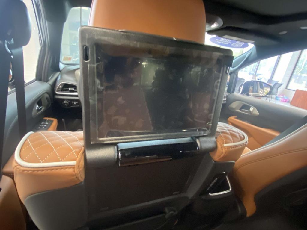 new 2026 Chrysler Pacifica car, priced at $53,723