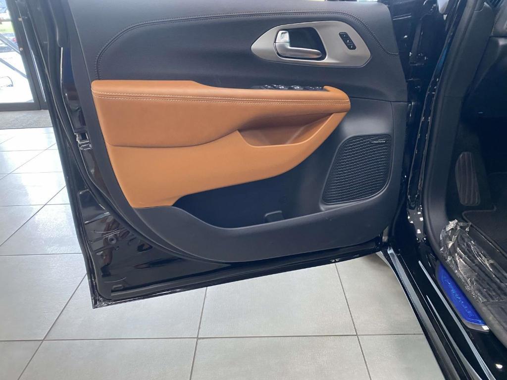 new 2026 Chrysler Pacifica car, priced at $53,723