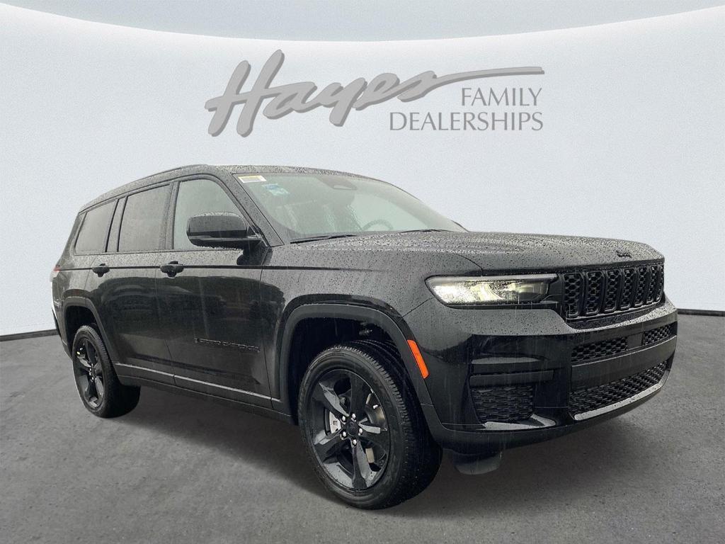 new 2025 Jeep Grand Cherokee car, priced at $42,868