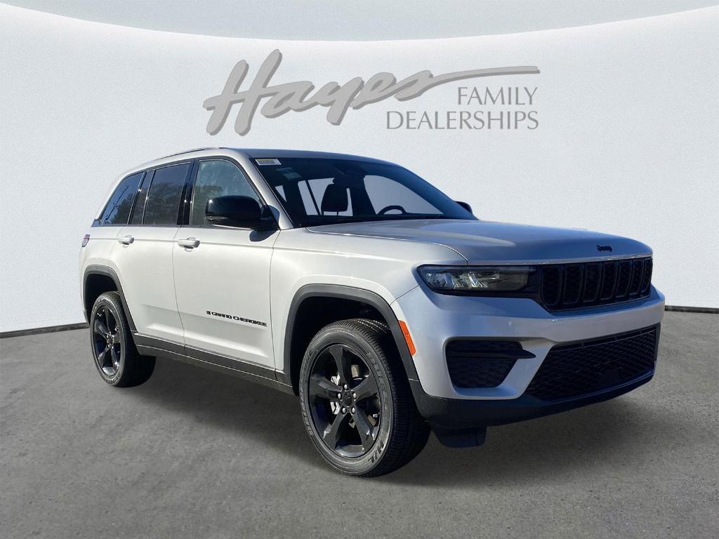 new 2025 Jeep Grand Cherokee car, priced at $42,868