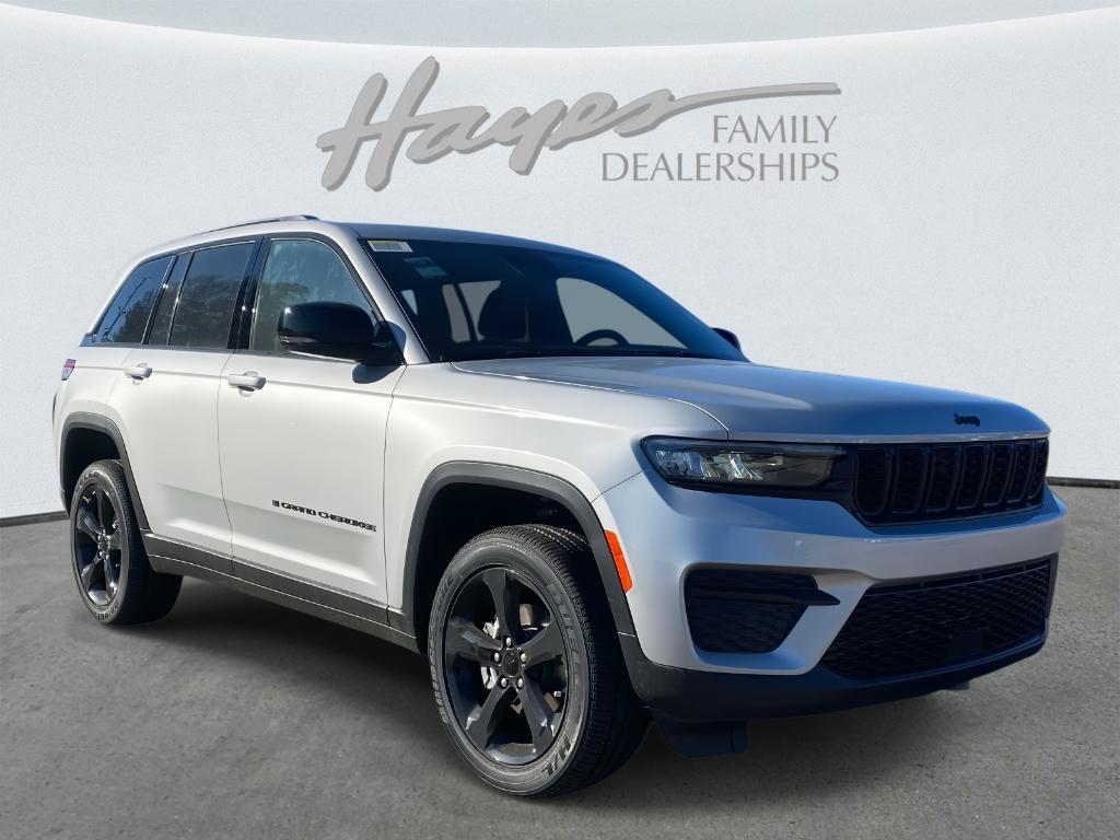 new 2025 Jeep Grand Cherokee car, priced at $38,829