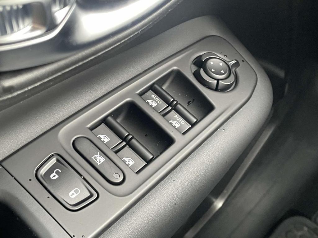 used 2021 Jeep Renegade car, priced at $20,223