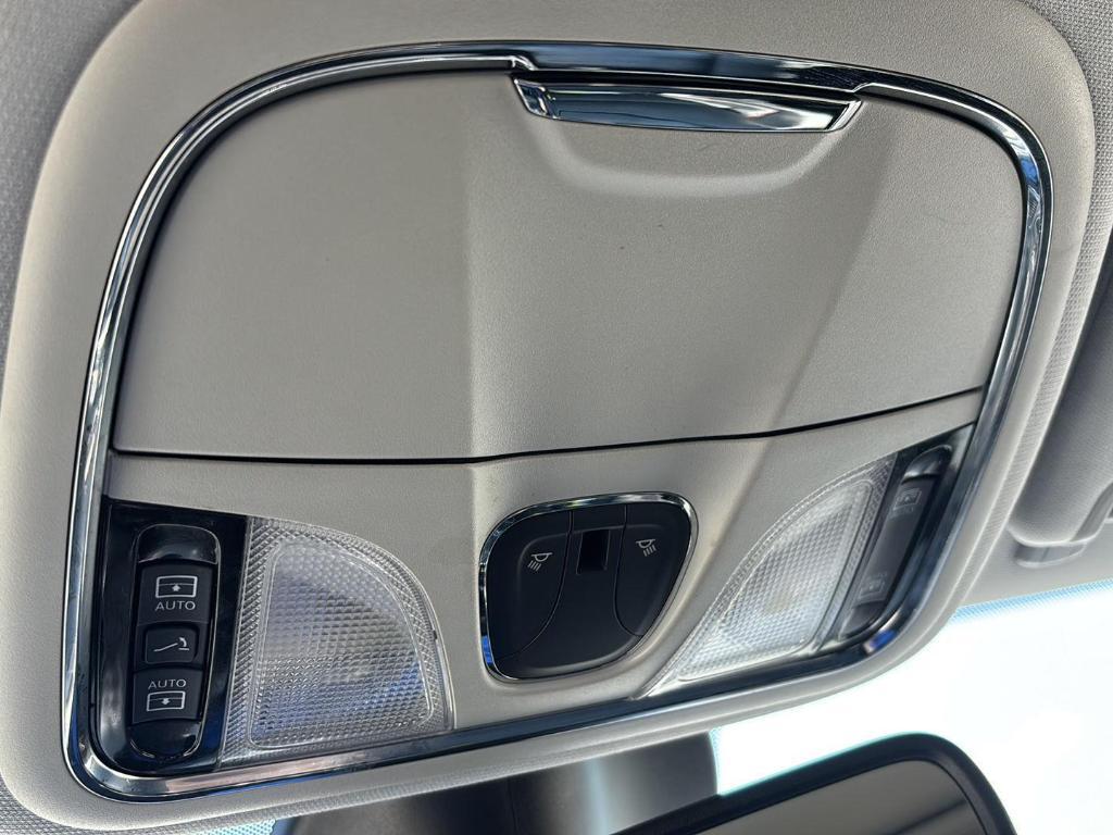 used 2022 Jeep Cherokee car, priced at $27,995
