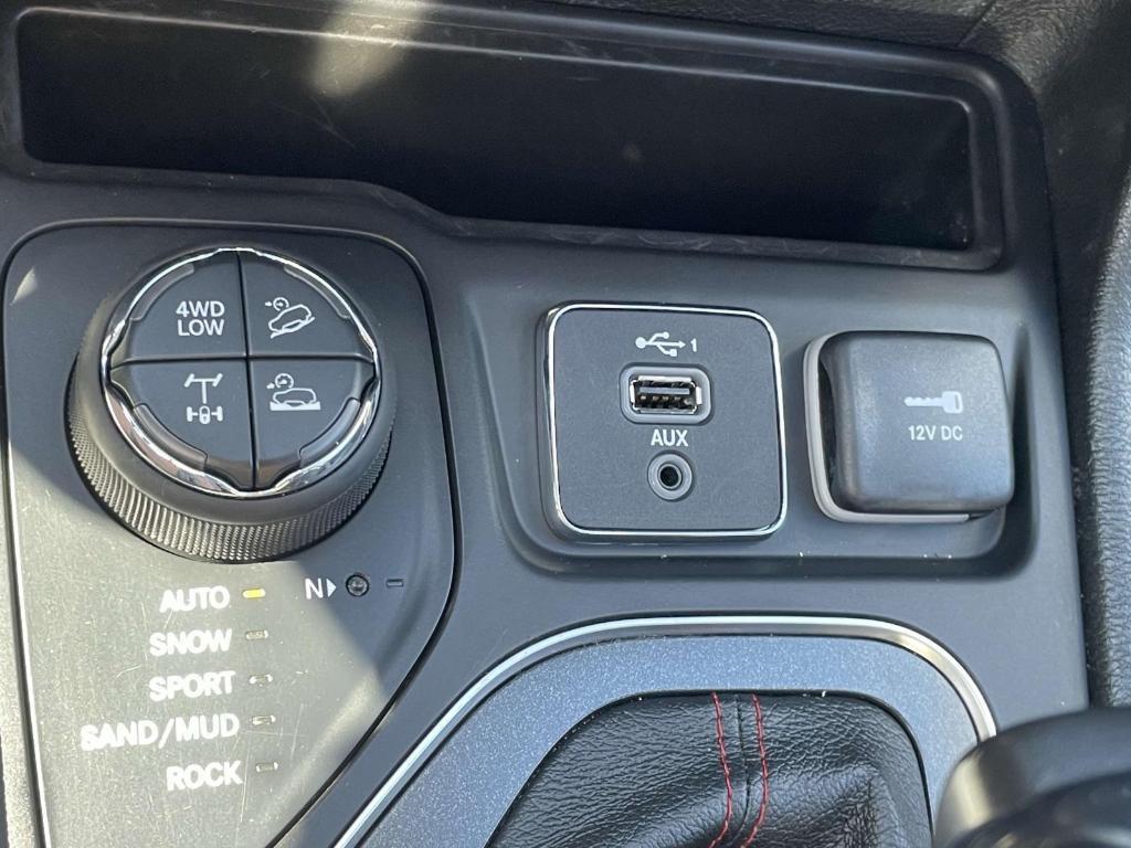 used 2022 Jeep Cherokee car, priced at $26,495