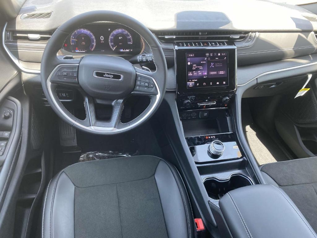 new 2025 Jeep Grand Cherokee L car, priced at $43,268