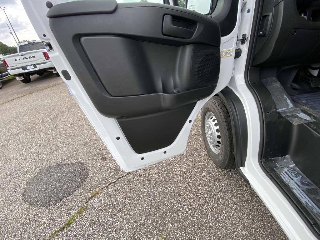 new 2025 Ram ProMaster 2500 car, priced at $48,362
