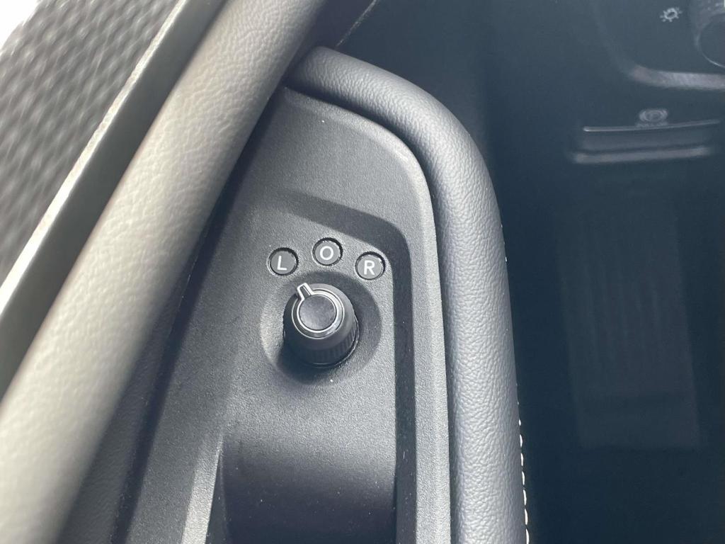 used 2024 Jeep Grand Cherokee car, priced at $28,350