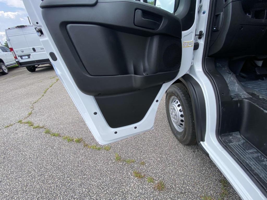 new 2025 Ram ProMaster 2500 car, priced at $47,636