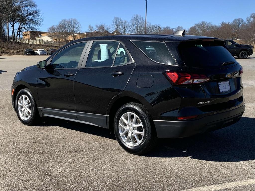 used 2022 Chevrolet Equinox car, priced at $19,999