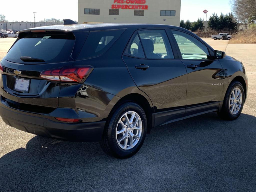 used 2022 Chevrolet Equinox car, priced at $19,999