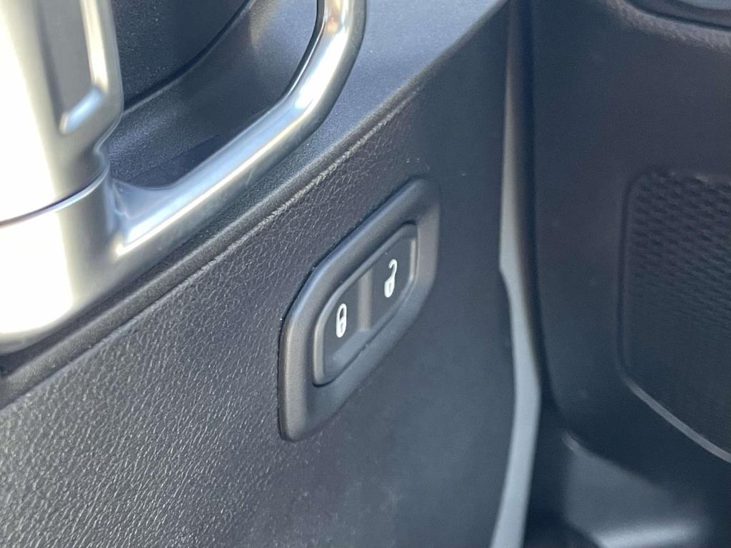 used 2022 Jeep Wrangler Unlimited car, priced at $35,500