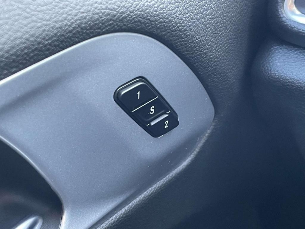 new 2026 Chrysler Pacifica car, priced at $49,918