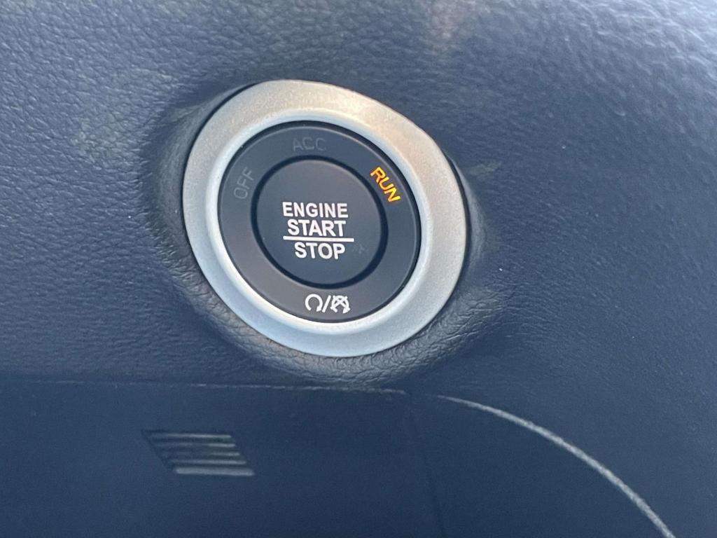 new 2026 Chrysler Pacifica car, priced at $49,918