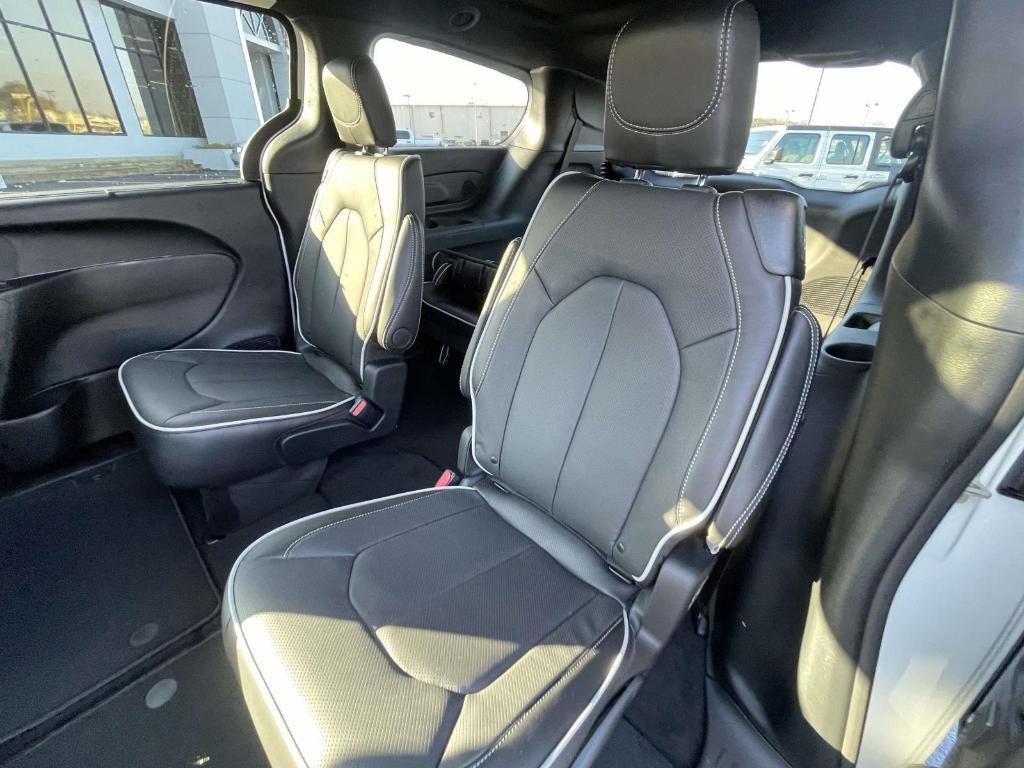 new 2026 Chrysler Pacifica car, priced at $49,918