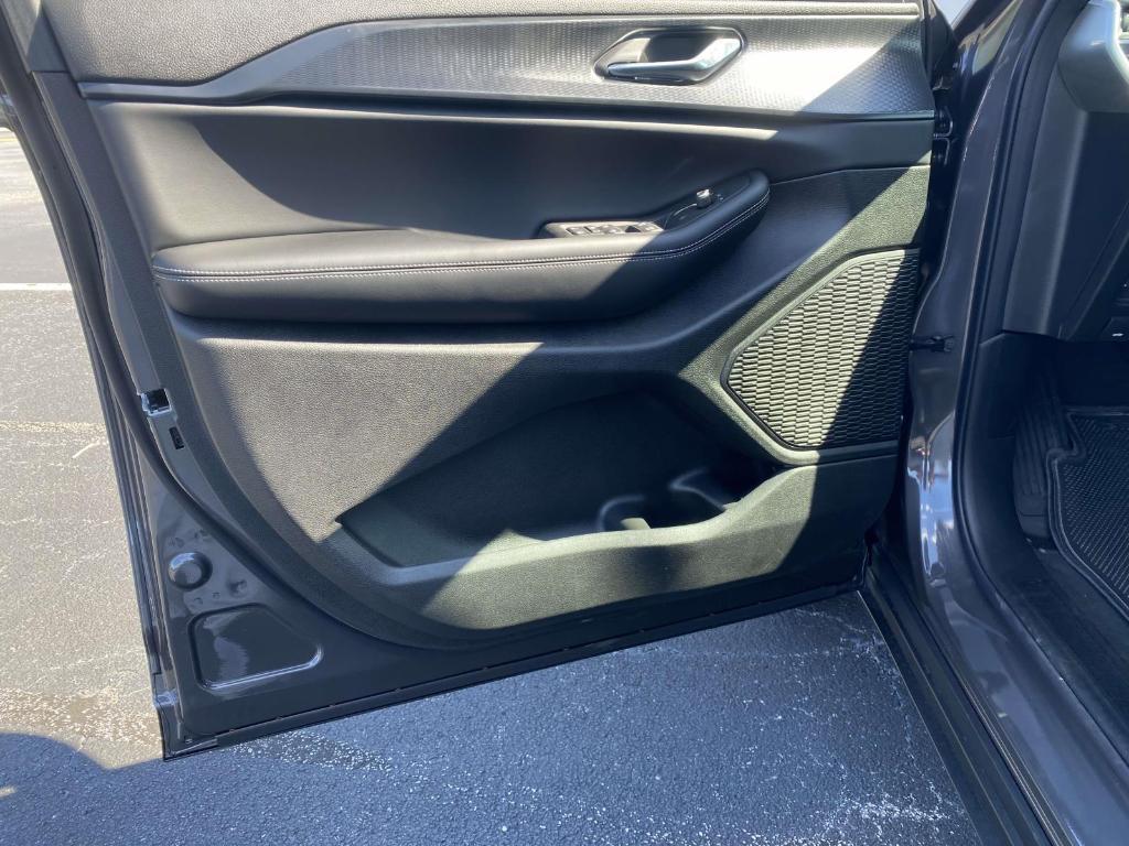 new 2025 Jeep Grand Cherokee L car, priced at $39,313