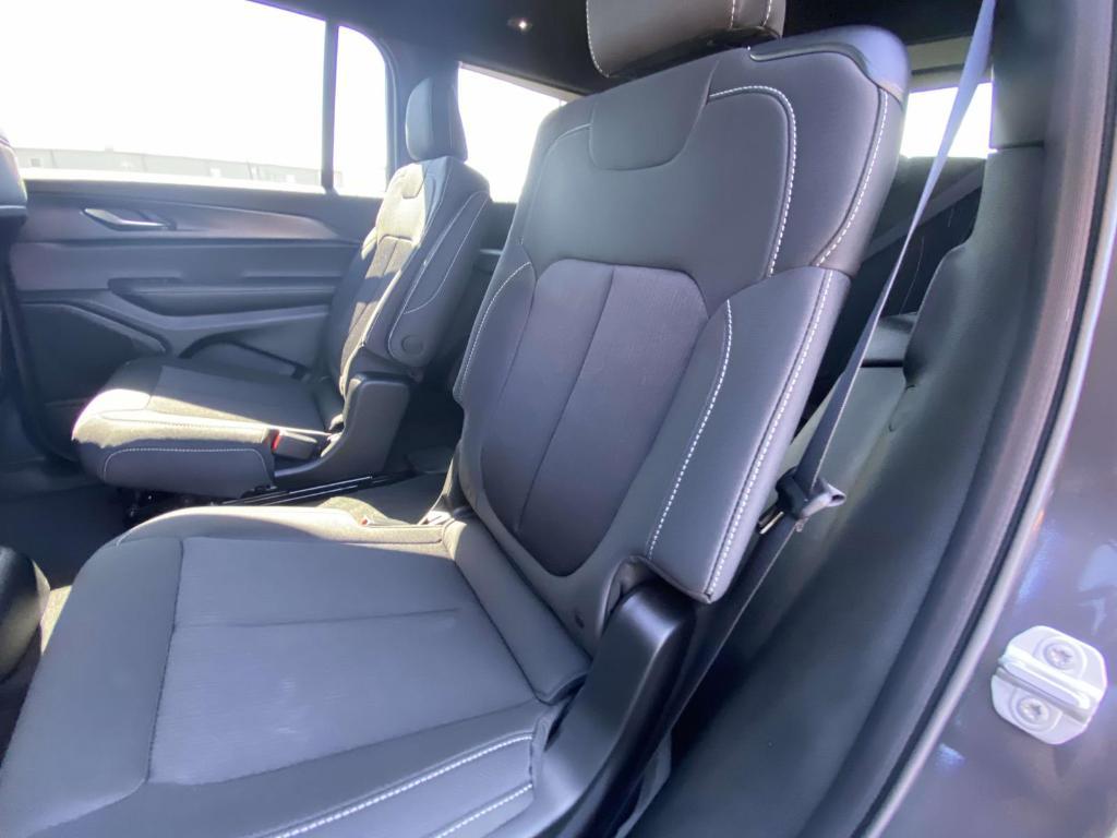 new 2025 Jeep Grand Cherokee L car, priced at $39,313