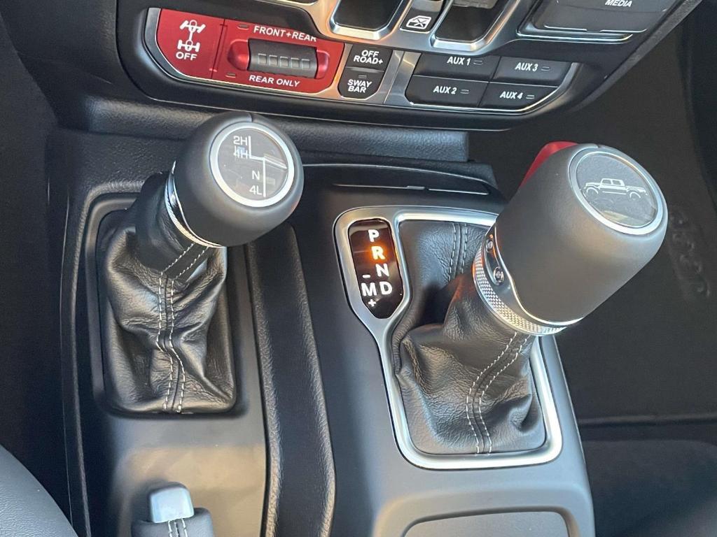 new 2025 Jeep Gladiator car, priced at $53,868