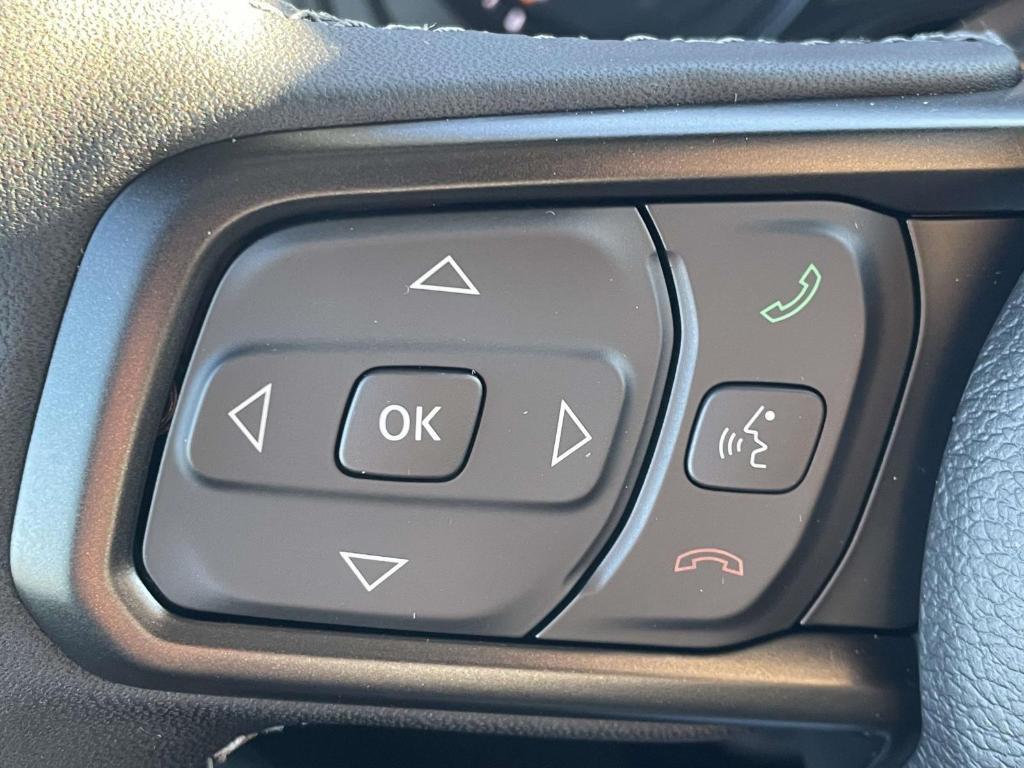 new 2025 Jeep Gladiator car, priced at $53,868