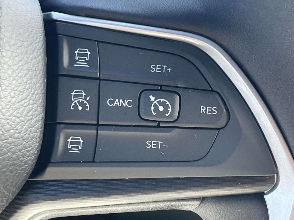 used 2024 Jeep Grand Cherokee L car, priced at $33,750