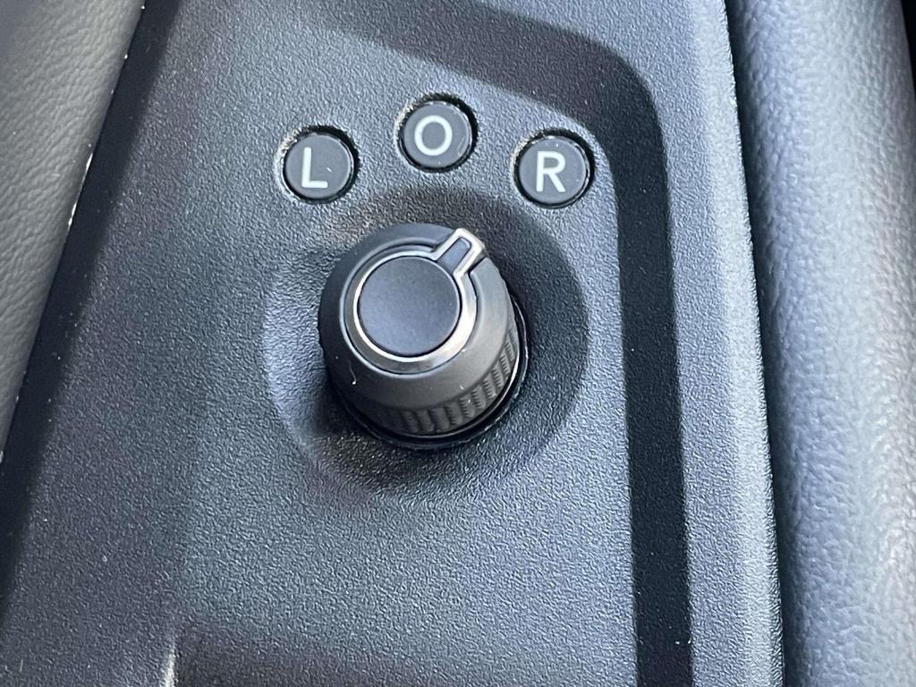 used 2024 Jeep Grand Cherokee L car, priced at $33,750