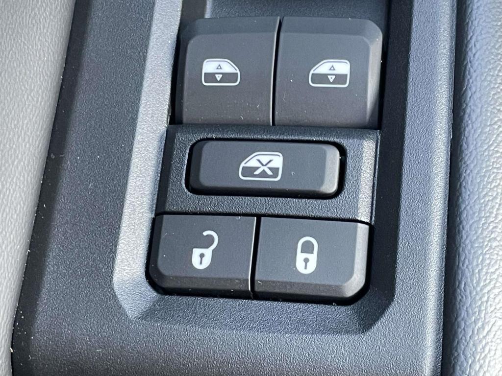 used 2024 Jeep Grand Cherokee L car, priced at $33,750