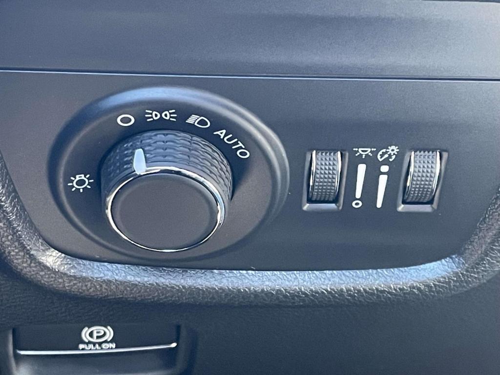 used 2024 Jeep Grand Cherokee L car, priced at $33,750