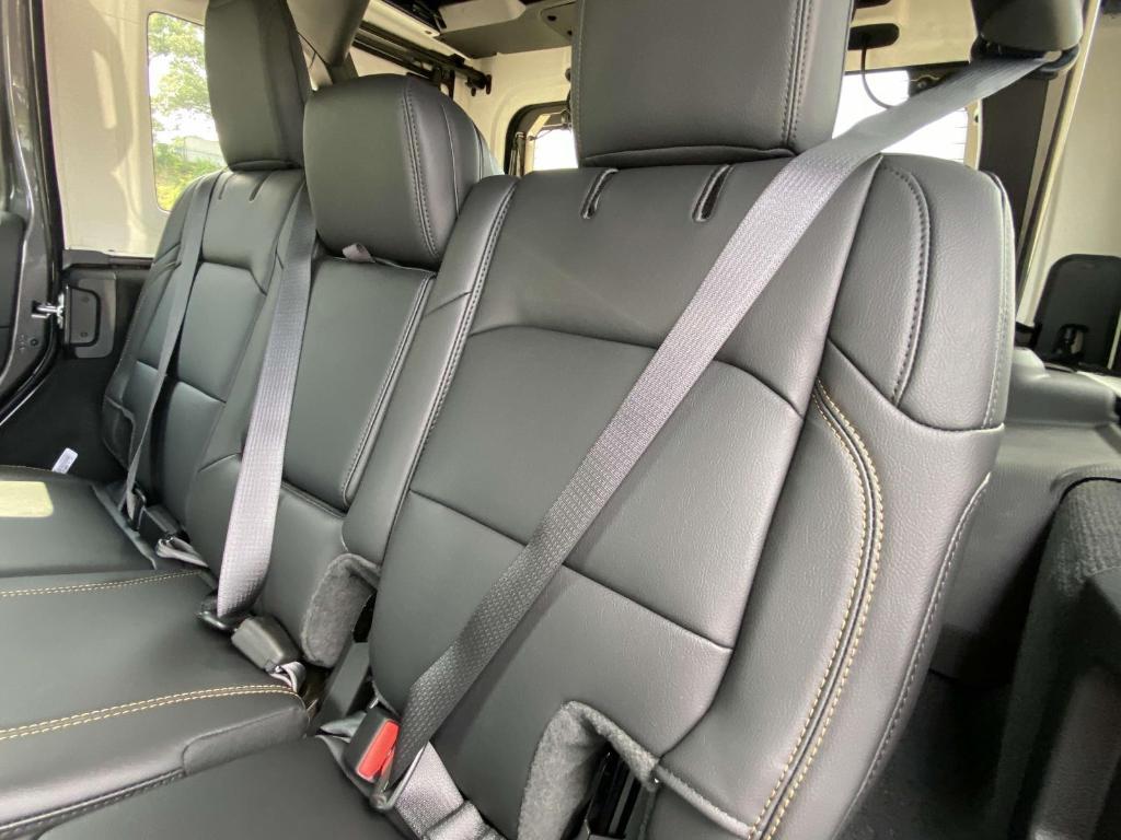 new 2025 Jeep Wrangler car, priced at $52,508