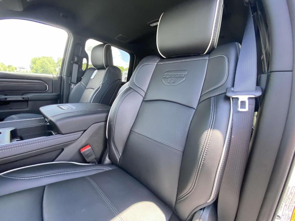 new 2025 Ram 2500 car, priced at $81,092