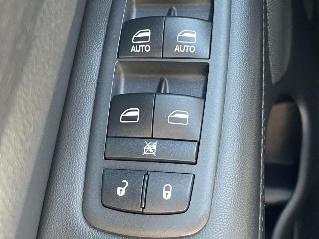 used 2018 Jeep Grand Cherokee car, priced at $18,182