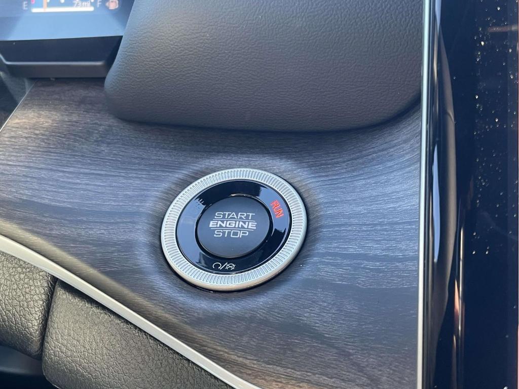 new 2025 Jeep Grand Cherokee L car, priced at $48,403