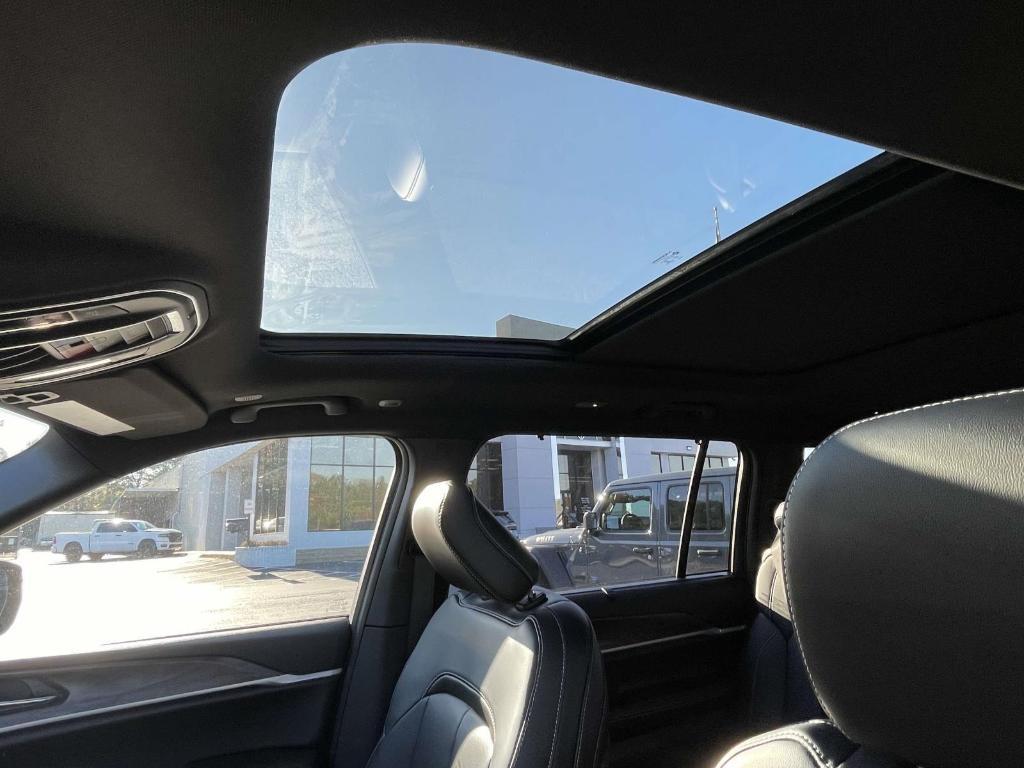 new 2025 Jeep Grand Cherokee L car, priced at $48,403