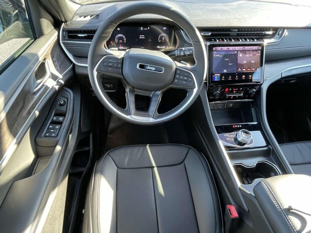 new 2025 Jeep Grand Cherokee L car, priced at $48,403