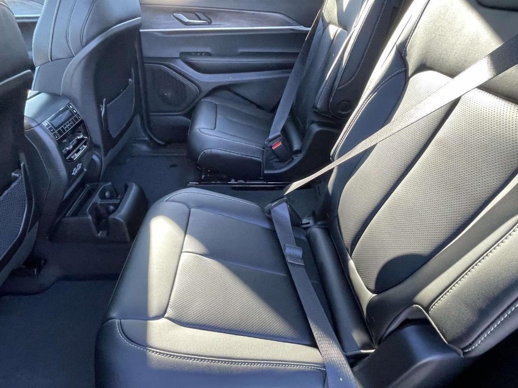 new 2025 Jeep Grand Cherokee L car, priced at $48,403