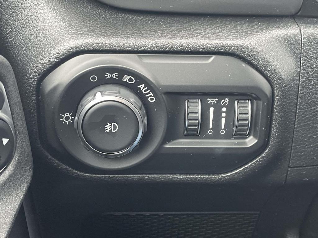 used 2021 Jeep Wrangler Unlimited car, priced at $31,498