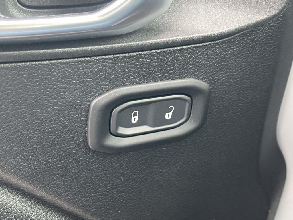 used 2021 Jeep Wrangler Unlimited car, priced at $31,498