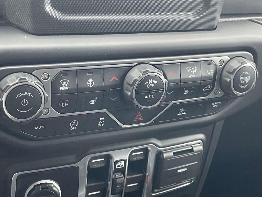 used 2021 Jeep Wrangler Unlimited car, priced at $31,498