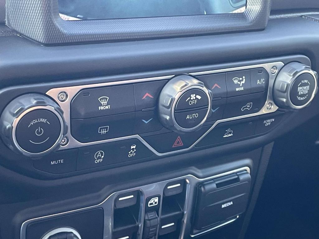 used 2021 Jeep Gladiator car, priced at $30,500