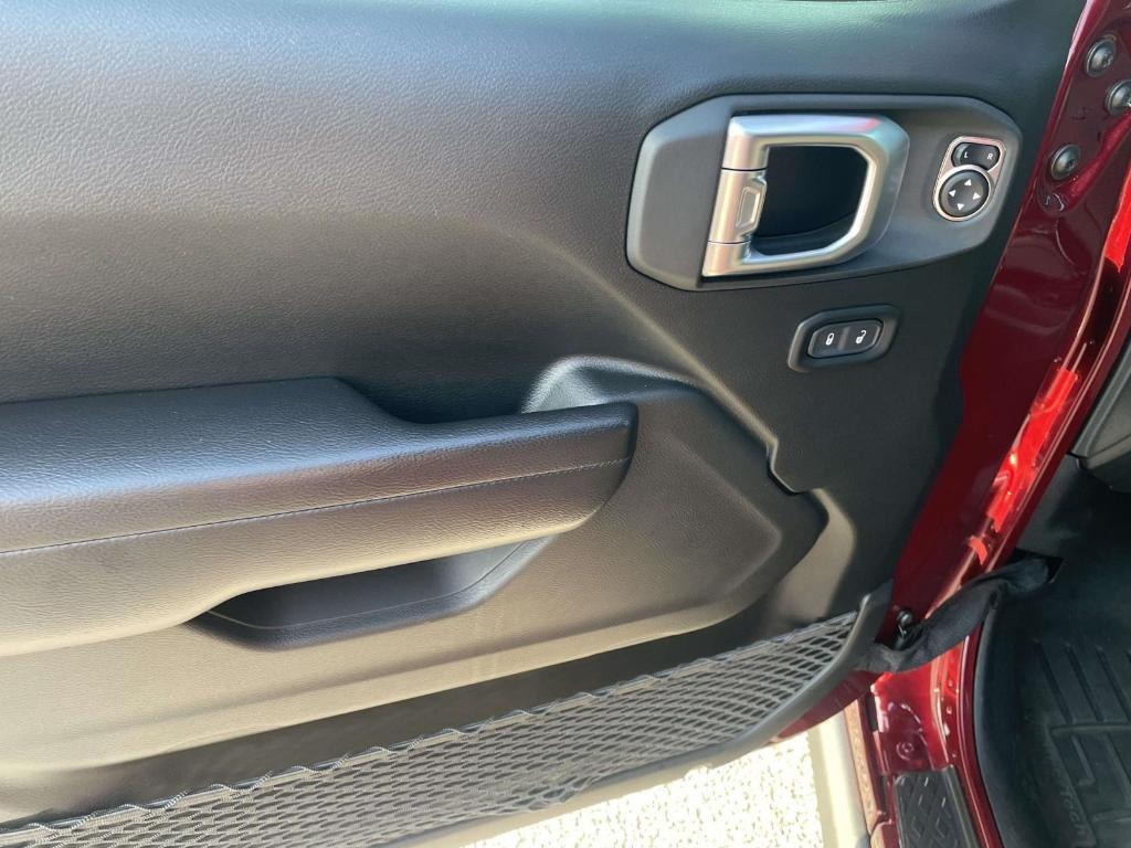 used 2021 Jeep Gladiator car, priced at $30,500