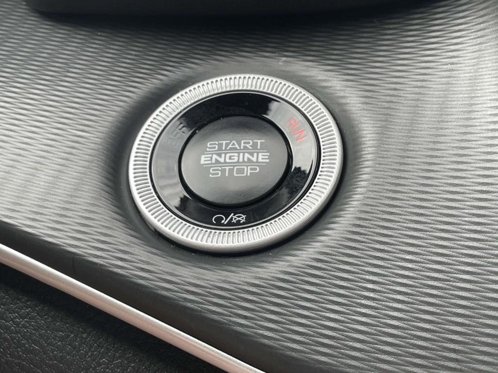 used 2024 Jeep Grand Cherokee car, priced at $37,772