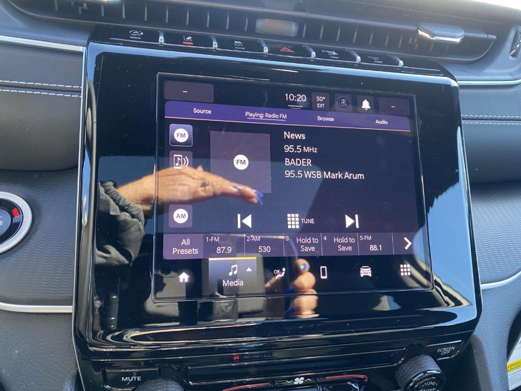 new 2025 Jeep Grand Cherokee car, priced at $35,568