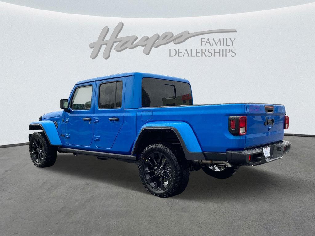 new 2025 Jeep Gladiator car, priced at $40,078