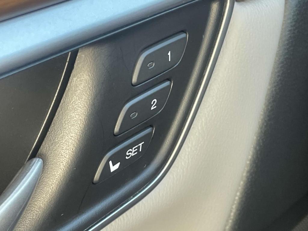 used 2022 Honda CR-V Hybrid car, priced at $30,995