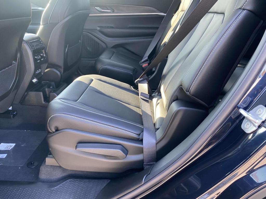 new 2025 Jeep Grand Cherokee L car, priced at $51,528