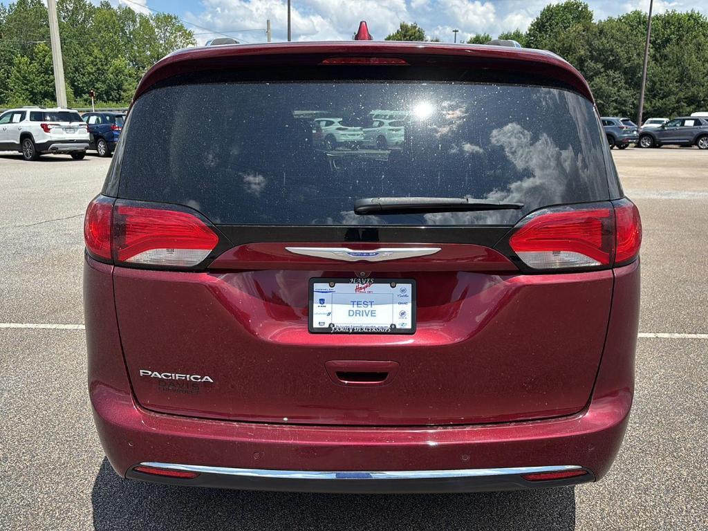 used 2018 Chrysler Pacifica car, priced at $23,995
